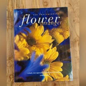 The Contemporary Flower Arranger Hardback Book - Lynda Owen Vintage 1998 EUC